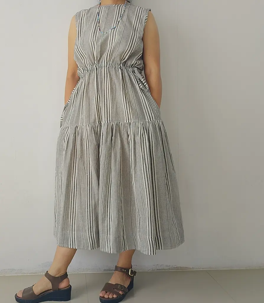 010 cotton vertical striped long dress5.webp